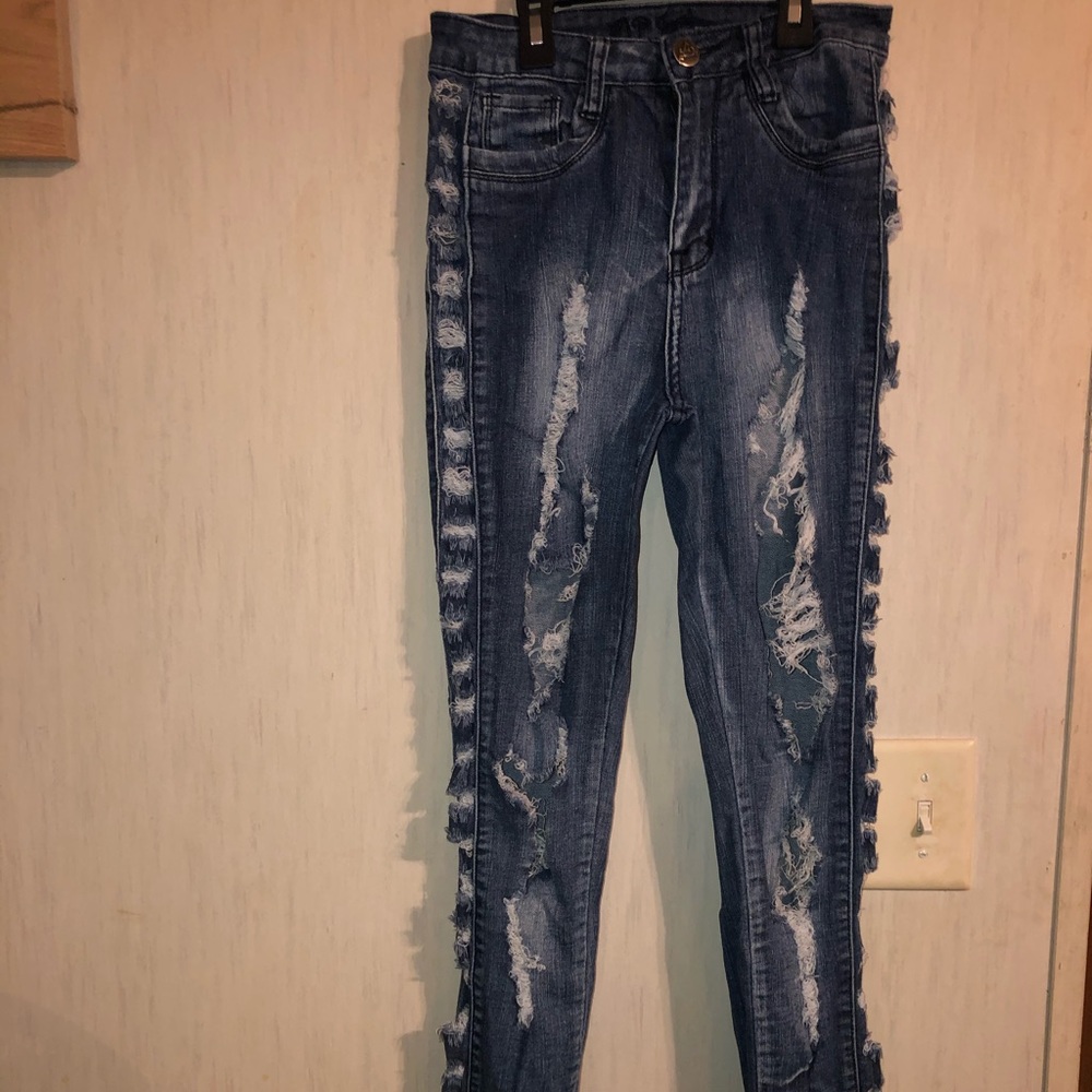 VIP distressed skinny jeans